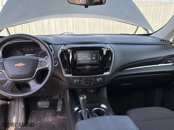 2018 Chevrolet Traverse LS with VIN 1GNERFKW6JJ139973, listed as a Copart auction lot 54496755 with 320,141 mi miles and Clean Title. Bid and sale history available at carsss.com. Image 9.
