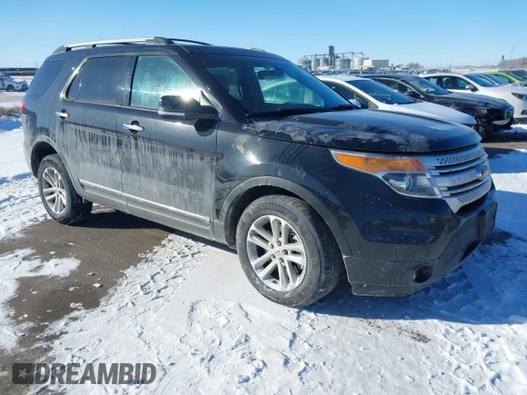 2013 Ford Explorer XLT with VIN 1FM5K8D89DGB39762, listed as a IAAI auction lot 41592588 with 144,666 mi miles and . Bid and sale history available at carsss.com. Image 1.