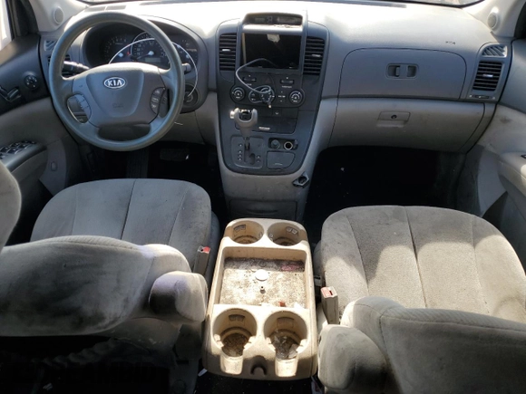 2008 Kia Sedona LX with VIN KNDMB233086212855, listed as a Copart auction lot 48263625 with 210,653 mi miles and Salvage Title. Bid and sale history available at carsss.com. Image 8.