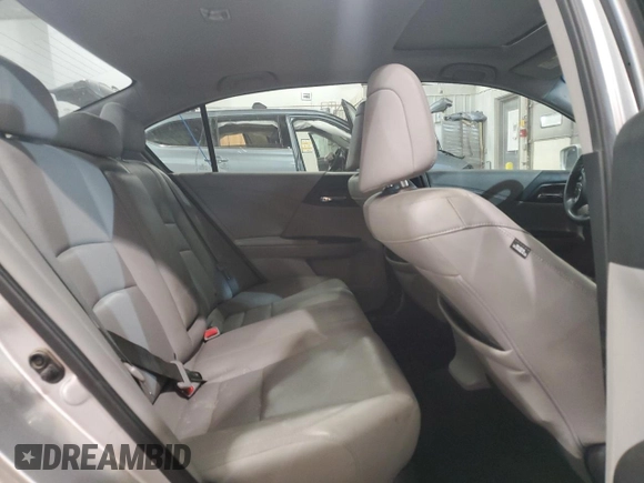 2015 Honda Accord EX-L с VIN 1HGCR2F86FA033827, выставлен на аукционе Copart как лот 89007255 с пробегом 205 834 миль миль и Списание • Salvage title. История ставок и продаж доступна на DreamBid. Изображение 10.