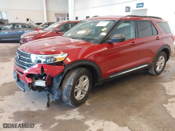 2020 Ford Explorer XLT with VIN 1FMSK8DH0LGC59080, listed as a IAAI auction lot 41631370 with NaN miles. Bid and sale history available at carsss.com. Image 2.