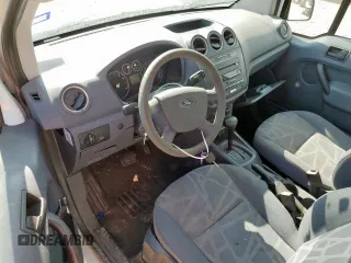 2013 Ford Transit Connect XL z VIN NM0LS7AN3DT146307, wystawiony jako Copart lot #62380815 z przebiegiem Nie podano mil oraz Szkoda całkowita • Salvage title. Historia ofert i sprzedaży dostępna na DreamBid. Obrazek 8.