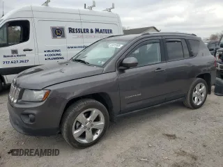 2015 Jeep Compass Latitude with VIN 1C4NJDEB5FD426904, listed as a Copart auction lot 50325505 with 47,064 mi miles and Salvage Title. Bid and sale history available at carsss.com. Image 1.