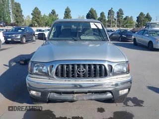 2003 Toyota Tacoma PreRunner z VIN 5TEGN92N63Z152916, wystawiony jako IAAI lot #42153765 z przebiegiem 229 221 mil mil oraz . Historia ofert i sprzedaży dostępna na DreamBid. Obrazek 12.