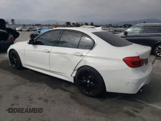 2017 BMW 3 Series 330i z VIN WBA8B9G39HNU52820, wystawiony jako Copart lot #54527795 z przebiegiem 99 388 mil mil oraz Szkoda całkowita • Salvage title. Historia ofert i sprzedaży dostępna na DreamBid. Obrazek 2.