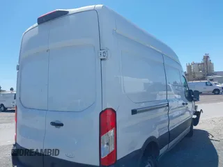 2020 Ford Transit Cargo z VIN 1FTBR1X84LKB78275, wystawiony jako IAAI lot #41825509 z przebiegiem 78 826 mil mil oraz . Historia ofert i sprzedaży dostępna na DreamBid. Obrazek 4.