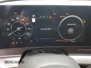 2025 Kia Sportage SX-Prestige z VIN 5XYK53DFXSG235643, wystawiony jako Copart lot #50402875 z przebiegiem 11 912 mil mil oraz Szkoda całkowita • Salvage title. Historia ofert i sprzedaży dostępna na DreamBid. Obrazek 9.
