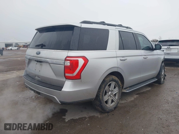 2018 Ford Expedition XLT with VIN 1FMJU1HT5JEA22248, listed as a IAAI auction lot 41253595 with 56,587 mi miles. Bid and sale history available at carsss.com. Image 4.