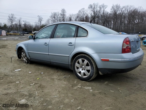 2003 Volkswagen Passat GLX with VIN WVWRH63B03P438156, listed as a Copart auction lot 44867355 with 227,762 mi miles and Salvage Title. Bid and sale history available at carsss.com. Image 2.