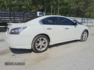 2014 Nissan Maxima SV z VIN 1N4AA5AP3EC443555, wystawiony jako Copart lot #52019515 z przebiegiem 117 521 mil mil oraz Czysty tytuł • Clean title. Historia ofert i sprzedaży dostępna na DreamBid. Obrazek 3.