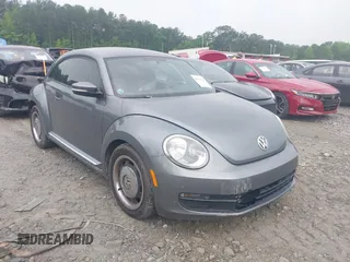 2012 Volkswagen Beetle 2.5L PZEV с VIN 3VWJP7AT2CM618436, выставлен на аукционе IAAI как лот 42297812 с пробегом 139 869 миль миль и . История ставок и продаж доступна на DreamBid. Изображение 1.