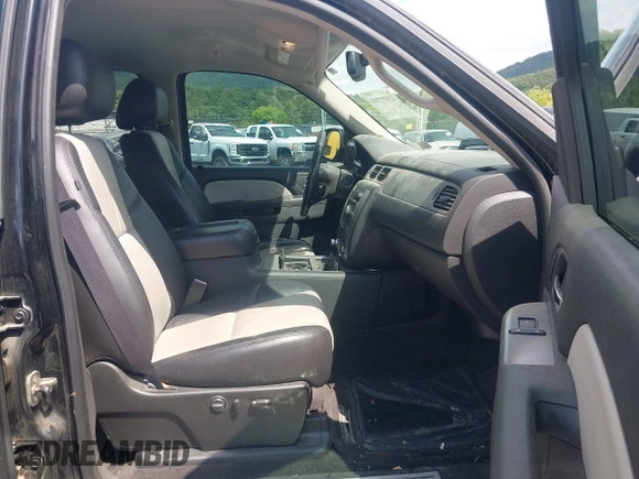 2011 GMC Sierra 1500 SLT with VIN 3GTP2WE34BG283175, listed as a IAAI auction lot 42681744 with 124,863 mi miles and . Bid and sale history available at DreamBid. Image 5.