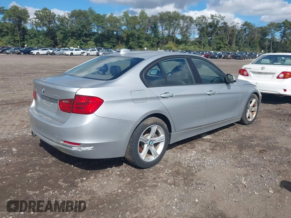 2013 BMW 3 Series 328i xDrive with VIN WBA3B5G54DNS00178, listed as a IAAI auction lot 40471342 with 68,209 mi miles and . Bid and sale history available at DreamBid. Image 4.