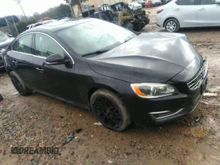 2015 Volvo S60 T5 Drive-E Platinum with VIN YV140MFMXF1352437, listed as a IAAI auction lot 41119688 with 160,821 mi miles. Bid and sale history available at carsss.com. Image 1.