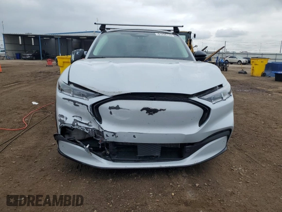 2022 Ford Mustang Mach-E Premium with VIN 3FMTK3SU8NMA49231, listed as a Copart auction lot 61208175 with 20,863 mi miles and Salvage title. Bid and sale history available at DreamBid. Image 5.