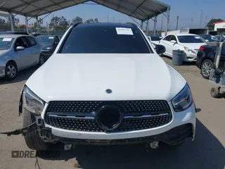 2021 Mercedes-Benz GLC 300 z VIN W1N0G8DB5MV276777, wystawiony jako IAAI lot #42451723 z przebiegiem 71 022 mil mil oraz . Historia ofert i sprzedaży dostępna na DreamBid. Obrazek 12.
