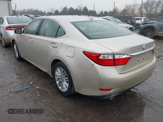 2013 Lexus ES 250 с VIN JTHBK1GG8D2022588, выставлен на аукционе IAAI как лот 41449426 с пробегом 62 232 миль миль и . История ставок и продаж доступна на DreamBid. Изображение 3.