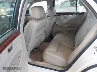 2007 Cadillac DTS Luxury I with VIN 1G6KD57Y87U160493, listed as a IAAI auction lot 41938528 with 162,774 mi miles. Bid and sale history available at carsss.com. Image 8.