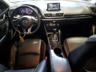 2015 Mazda 3 i Grand Touring z VIN 3MZBM1W75FM220907, wystawiony jako Copart lot #58464185 z przebiegiem 144 435 mil mil oraz Szkoda całkowita • Salvage title. Historia ofert i sprzedaży dostępna na DreamBid. Obrazek 8.