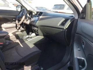 2018 Mitsubishi Outlander ES z VIN JA4AP3AU7JZ001723, wystawiony jako IAAI lot #41945205 z przebiegiem 112 570 mil mil oraz . Historia ofert i sprzedaży dostępna na DreamBid. Obrazek 5.