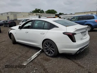 2024 Cadillac CT5 Sport z VIN 1G6DU5RK2R0124682, wystawiony jako Copart lot #56396725 z przebiegiem Nie podano mil oraz Szkody całkowita. Historia ofert i sprzedaży dostępna na DreamBid. Obrazek 2.