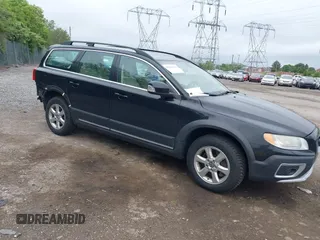 2011 Volvo XC70 3.2L z VIN YV4940BZ9B1109977, wystawiony jako IAAI lot #42189678 z przebiegiem 178 407 mil mil oraz . Historia ofert i sprzedaży dostępna na DreamBid. Obrazek 1.
