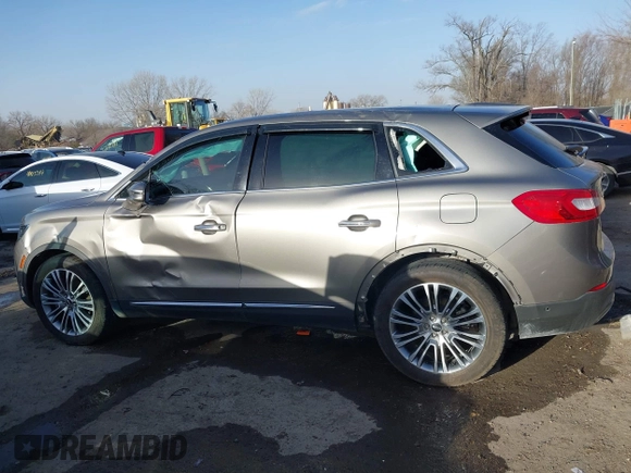 2016 Lincoln MKX Reserve with VIN 2LMPJ6LR5GBL84004, listed as a IAAI auction lot 41816670 with 55,199 mi miles. Bid and sale history available at carsss.com. Image 6.