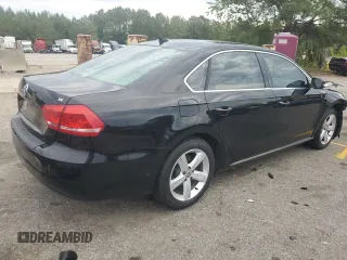 2013 Volkswagen Passat SE z VIN 1VWBH7A37DC110614, wystawiony jako Copart lot #55903665 z przebiegiem 121 117 mil mil oraz Szkoda całkowita • Salvage title. Historia ofert i sprzedaży dostępna na DreamBid. Obrazek 3.