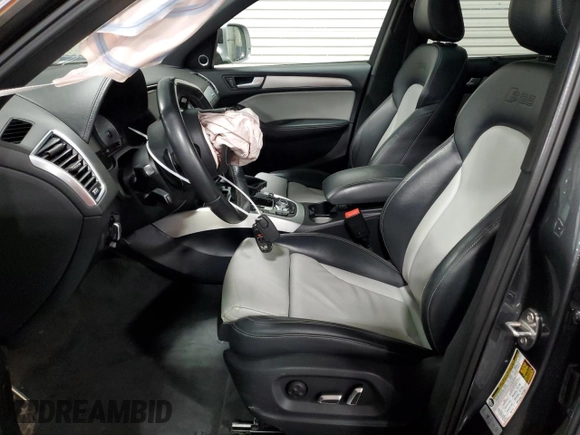 2015 Audi SQ5 Prestige z VIN WA1VGAFP0FA004896, wystawiony jako Copart lot #72377304 z przebiegiem 113 624 mil mil oraz Nie do naprawy • Non repairable. Historia ofert i sprzedaży dostępna na DreamBid. Obrazek 7.