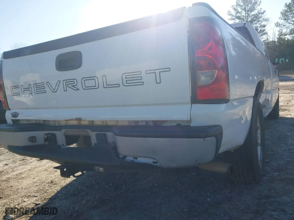 2005 Chevrolet Silverado 1500 LS with VIN 1GCEC19V35E274787, listed as a IAAI auction lot 41492265 with 311,036 mi miles. Bid and sale history available at carsss.com. Image 13.
