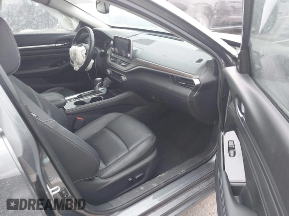2020 Nissan Altima Platinum with VIN 1N4BL4FV9LC133178, listed as a IAAI auction lot 40982992 with 59,852 mi miles and . Bid and sale history available at carsss.com. Image 5.