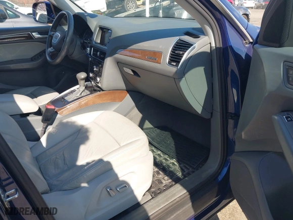 2016 Audi Q5 Premium with VIN WA1C2AFP0GA053619, listed as a IAAI auction lot 41839925 with 186,862 mi miles. Bid and sale history available at carsss.com. Image 5.