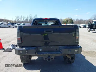 2012 GMC Sierra 2500HD SLE z VIN 1GT120C84CF145821, wystawiony jako IAAI lot #42027315 z przebiegiem 182 249 mil mil oraz . Historia ofert i sprzedaży dostępna na DreamBid. Obrazek 16.