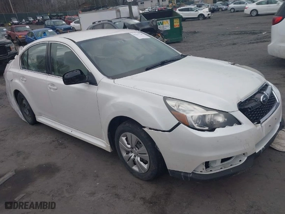2013 Subaru Legacy 2.5i with VIN 4S3BMAA60D1011652, listed as a IAAI auction lot 41237729 with 84624 miles. Bid and sale history available at carsss.com. Image 1.