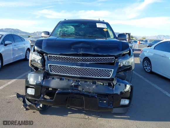 2011 Chevrolet Avalanche LT with VIN 3GNMCFE03BG351852, listed as a IAAI auction lot 42083263 with 92,292 mi miles. Bid and sale history available at carsss.com. Image 6.