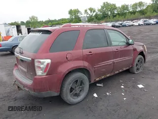 2008 Chevrolet Equinox LT z VIN 2CNDL43F686312418, wystawiony jako IAAI lot #42352445 z przebiegiem 179 852 mil mil oraz . Historia ofert i sprzedaży dostępna na DreamBid. Obrazek 4.