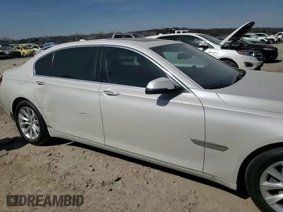 2015 BMW 7 Series 740Li with VIN WBAYE4C54FD947298, listed as a Copart auction lot 48323785 with 81,570 mi miles and Salvage Title. Bid and sale history available at DreamBid. Image 10.