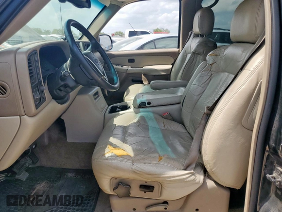2001 Chevrolet Tahoe LT with VIN 1GNEK13T11R207478, listed as a Copart auction lot 54766815 with 301,575 mi miles and Salvage title. Bid and sale history available at DreamBid. Image 7.