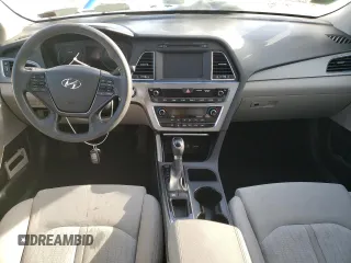 2017 Hyundai Sonata Hybrid SE with VIN KMHE24L19HA059528, listed as a Copart auction lot 72853222 with 0 mi miles. Bid and sale history available at carsss.com. Image 8.
