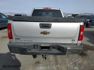 2011 Chevrolet Silverado 1500 LS with VIN 1GCRKREA2BZ276637, listed as a Copart auction lot 87016054 with 220,190 mi miles and Salvage Title. Bid and sale history available at carsss.com. Image 6.