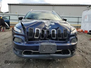 2016 Jeep Cherokee Limited with VIN 1C4PJMDB1GW240079, listed as a Copart auction lot 49233105 with 195,374 mi miles and Salvage Title. Bid and sale history available at carsss.com. Image 5.