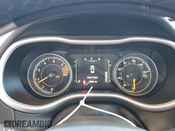 2018 Jeep Cherokee Latitude Plus with VIN 1C4PJLLBXJD519643, listed as a Copart auction lot 59264115 with 95,321 mi miles and Salvage title. Bid and sale history available at DreamBid. Image 9.