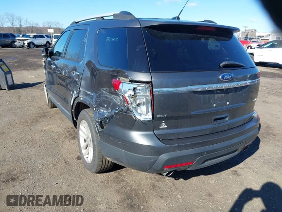 2015 Ford Explorer XLT with VIN 1FM5K8D8XFGA11517, listed as a IAAI auction lot 41723784 with 104,984 mi miles. Bid and sale history available at carsss.com. Image 18.
