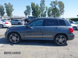 2015 Mercedes-Benz GLK 350 z VIN WDCGG5HB3FG393595, wystawiony jako IAAI lot #42316178 z przebiegiem 132 178 mil mil oraz . Historia ofert i sprzedaży dostępna na DreamBid. Obrazek 14.