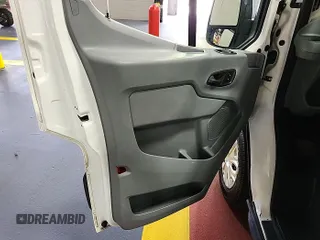 2018 Ford Transit z VIN 1FTYR1YMXJKA73548, wystawiony jako IAAI lot #42842418 z przebiegiem 111 077 mil mil oraz . Historia ofert i sprzedaży dostępna na DreamBid. Obrazek 11.