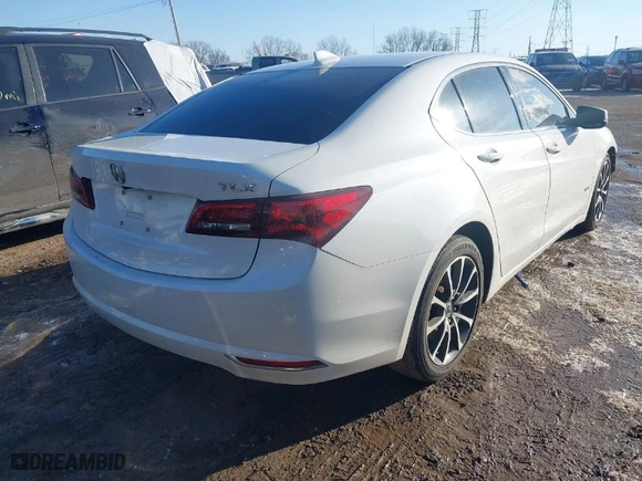 2015 Acura TLX V6 Tech with VIN 19UUB2F57FA000690, listed as a IAAI auction lot 41391337 with 171,793 mi miles. Bid and sale history available at carsss.com. Image 4.