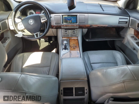 2009 Jaguar XF Premium Luxury with VIN SAJWA06B69HR43610, listed as a Copart auction lot 47394115 with 173,426 mi miles and Salvage Title. Bid and sale history available at DreamBid. Image 8.