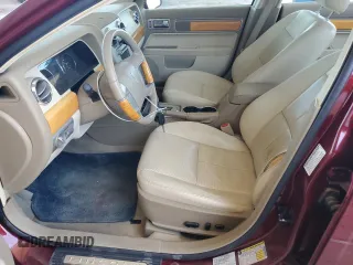 2007 Lincoln MKZ z VIN 3LNHM26T67R633256, wystawiony jako Copart lot #61353005 z przebiegiem 108 106 mil mil oraz Szkoda całkowita • Salvage title. Historia ofert i sprzedaży dostępna na DreamBid. Obrazek 7.