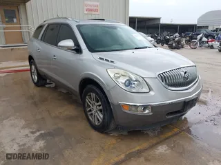 2008 Buick Enclave CX with VIN 5GAER13748J102418, listed as a IAAI auction lot 42015731 with 1,799,166 mi miles. Bid and sale history available at carsss.com. Image 1.