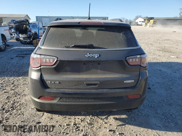 2020 Jeep Compass Altitude z VIN 3C4NJDBB6LT125469, wystawiony jako Copart lot #88016245 z przebiegiem 52 347 mil mil oraz Szkoda całkowita • Salvage title. Historia ofert i sprzedaży dostępna na DreamBid. Obrazek 6.